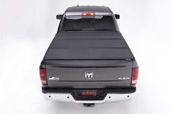 Extang 02 Dodge Ram Short Bed (6.5ft) 1500 / 03-08 1500/2500 (incl Mega Cab) Solid Fold 2.0