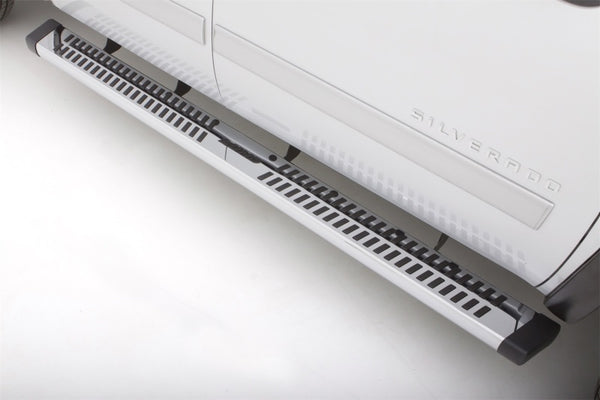 Lund 15-17 Dodge Ram 1500 Crew Cab Summit Ridge Straight Running Boards - Chrome